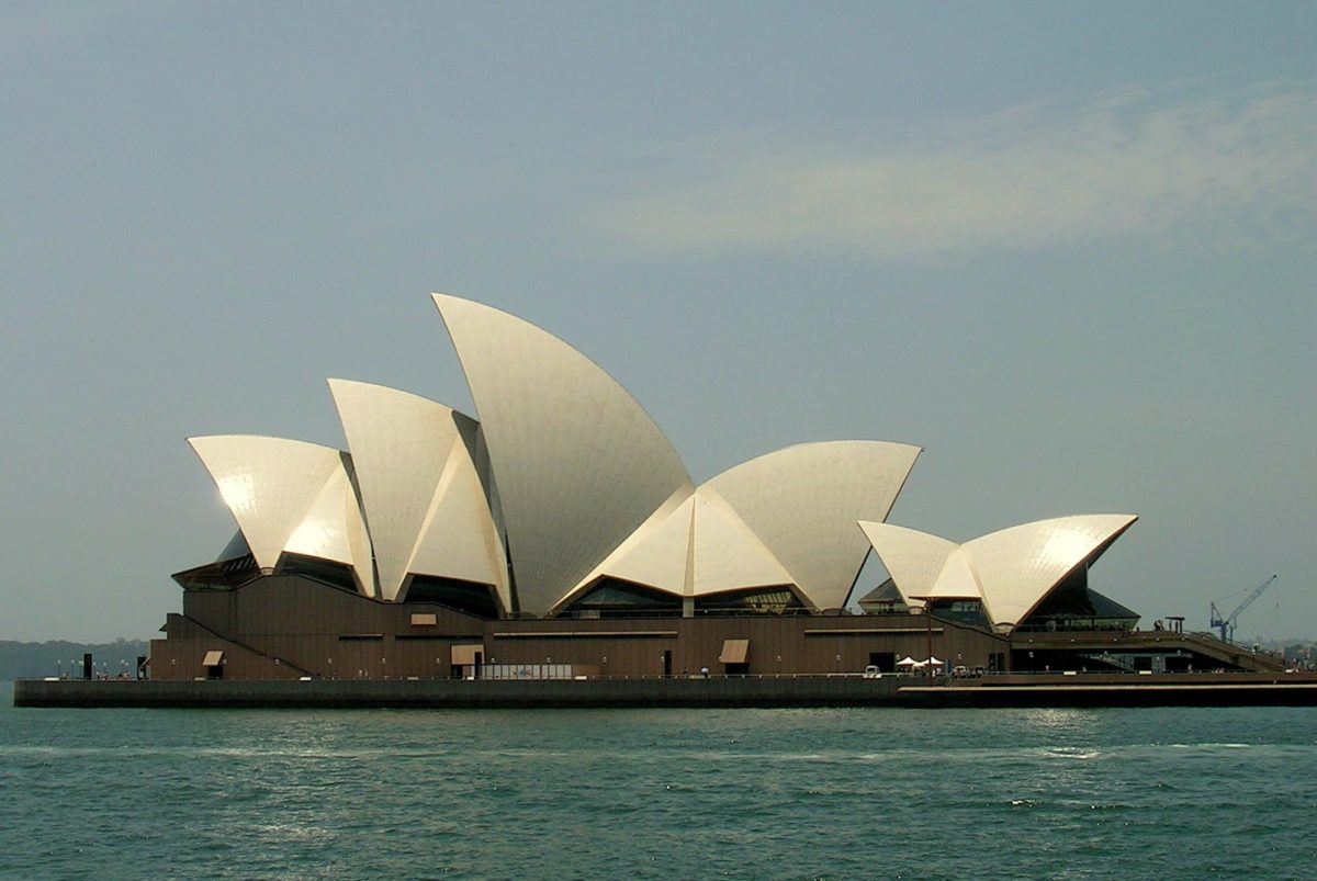 Jorn Utzon's Sydney Opera House - ARCHIGARDENER